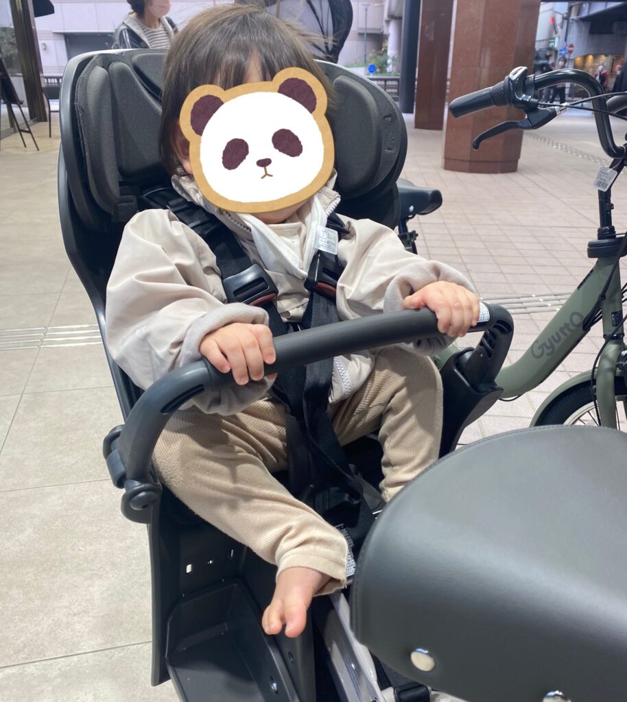 購入前に長男をのせてみて試乗した時の写真
